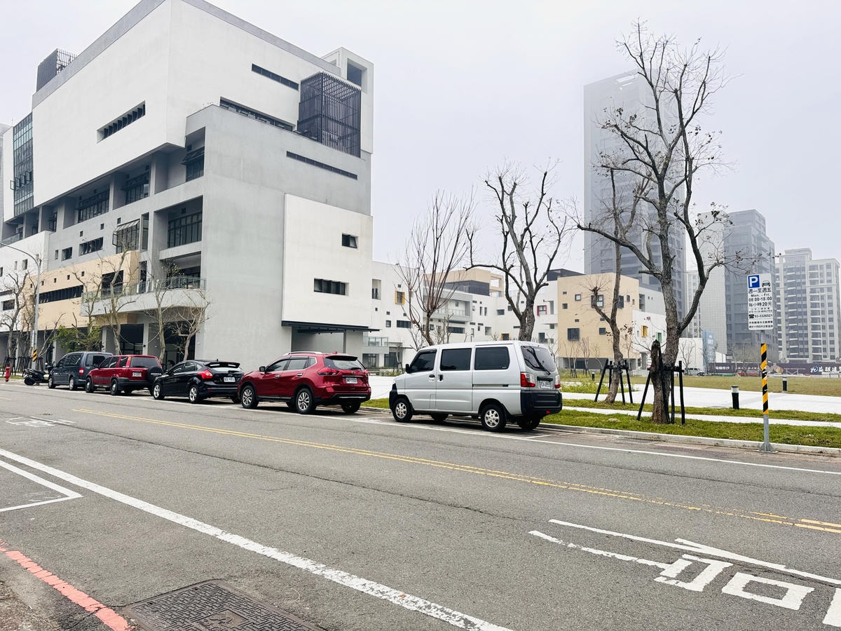 ★桃園●八德*最萌兔兔主題遊戲場『建德公園』,重新翻修更好玩 ★桃園●八德*最萌兔兔主題遊戲場『建德公園』,重新翻修更好玩