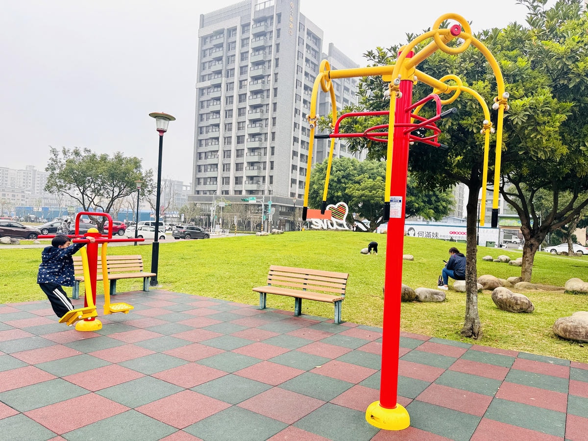 ★桃園●八德*最萌兔兔主題遊戲場『建德公園』,重新翻修更好玩 ★桃園●八德*最萌兔兔主題遊戲場『建德公園』,重新翻修更好玩