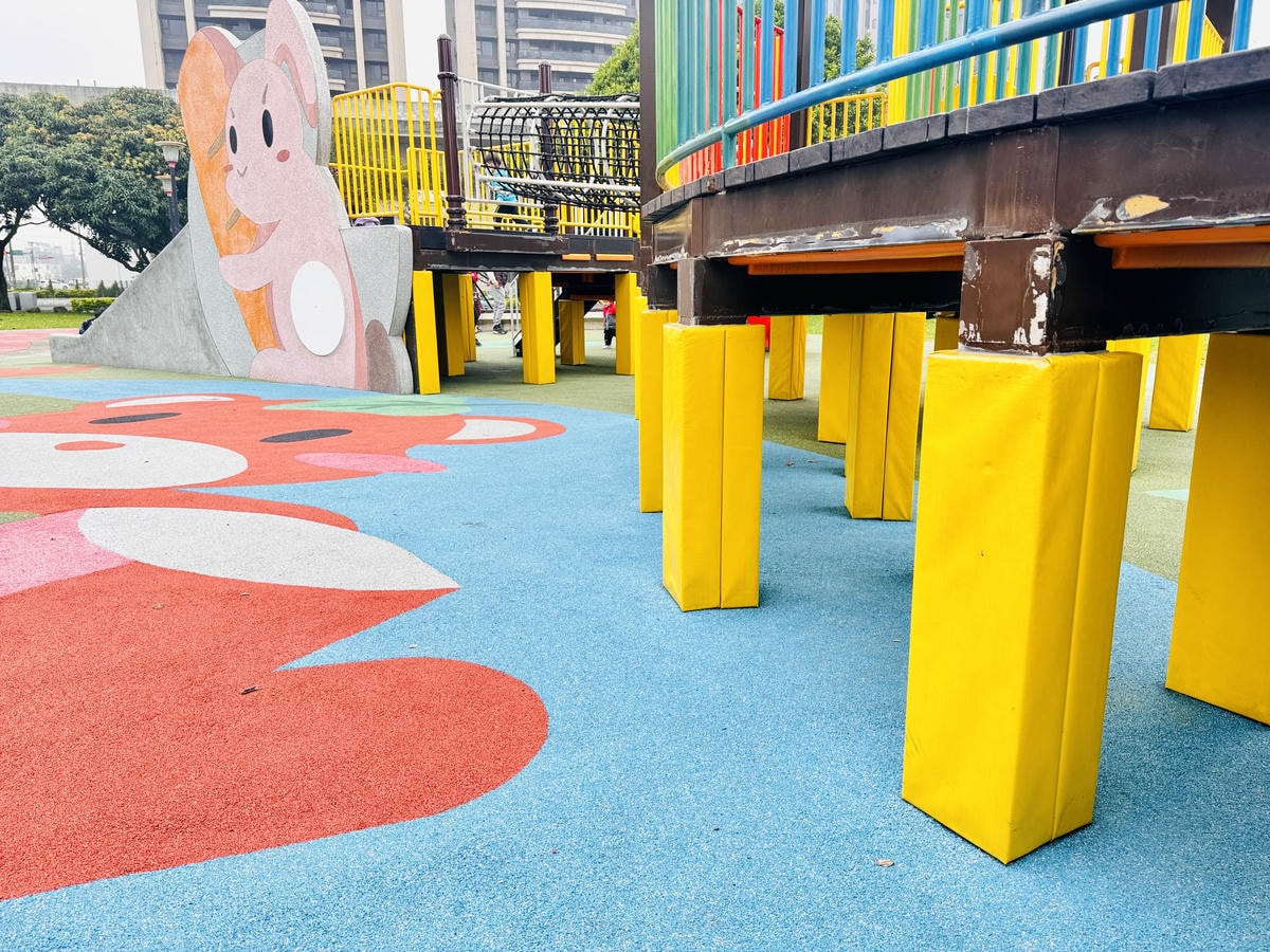 ★桃園●八德*最萌兔兔主題遊戲場『建德公園』,重新翻修更好玩 ★桃園●八德*最萌兔兔主題遊戲場『建德公園』,重新翻修更好玩