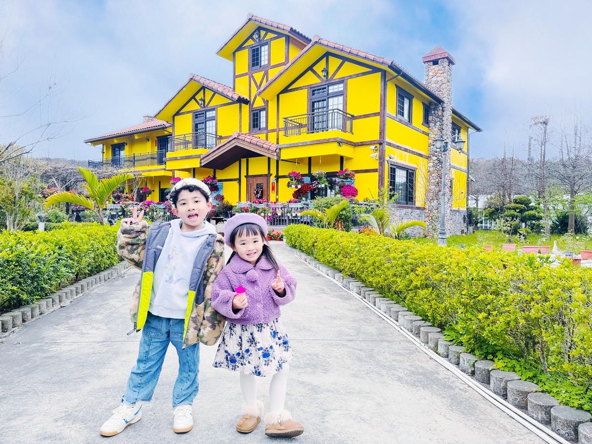 ★桃園●大溪*一秒到南法偽出國『黃色小屋 咖啡莊園』,亮眼的 ★桃園●大溪*一秒到南法偽出國『黃色小屋 咖啡莊園』,亮眼的