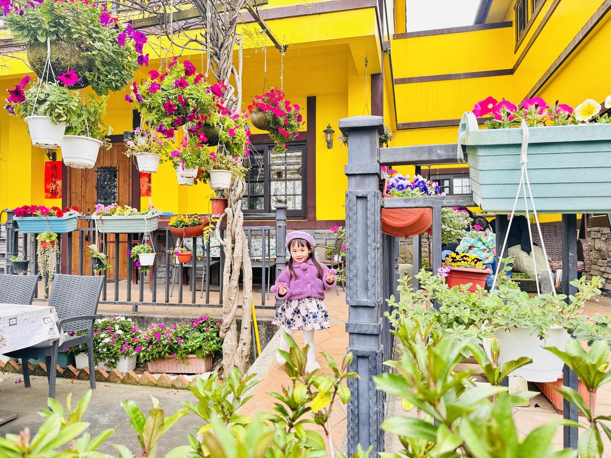 ★桃園●大溪*一秒到南法偽出國『黃色小屋 咖啡莊園』,亮眼的 ★桃園●大溪*一秒到南法偽出國『黃色小屋 咖啡莊園』,亮眼的