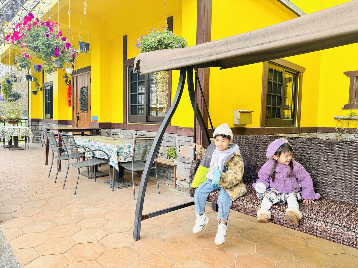 ★桃園●大溪*一秒到南法偽出國『黃色小屋 咖啡莊園』,亮眼的 ★桃園●大溪*一秒到南法偽出國『黃色小屋 咖啡莊園』,亮眼的