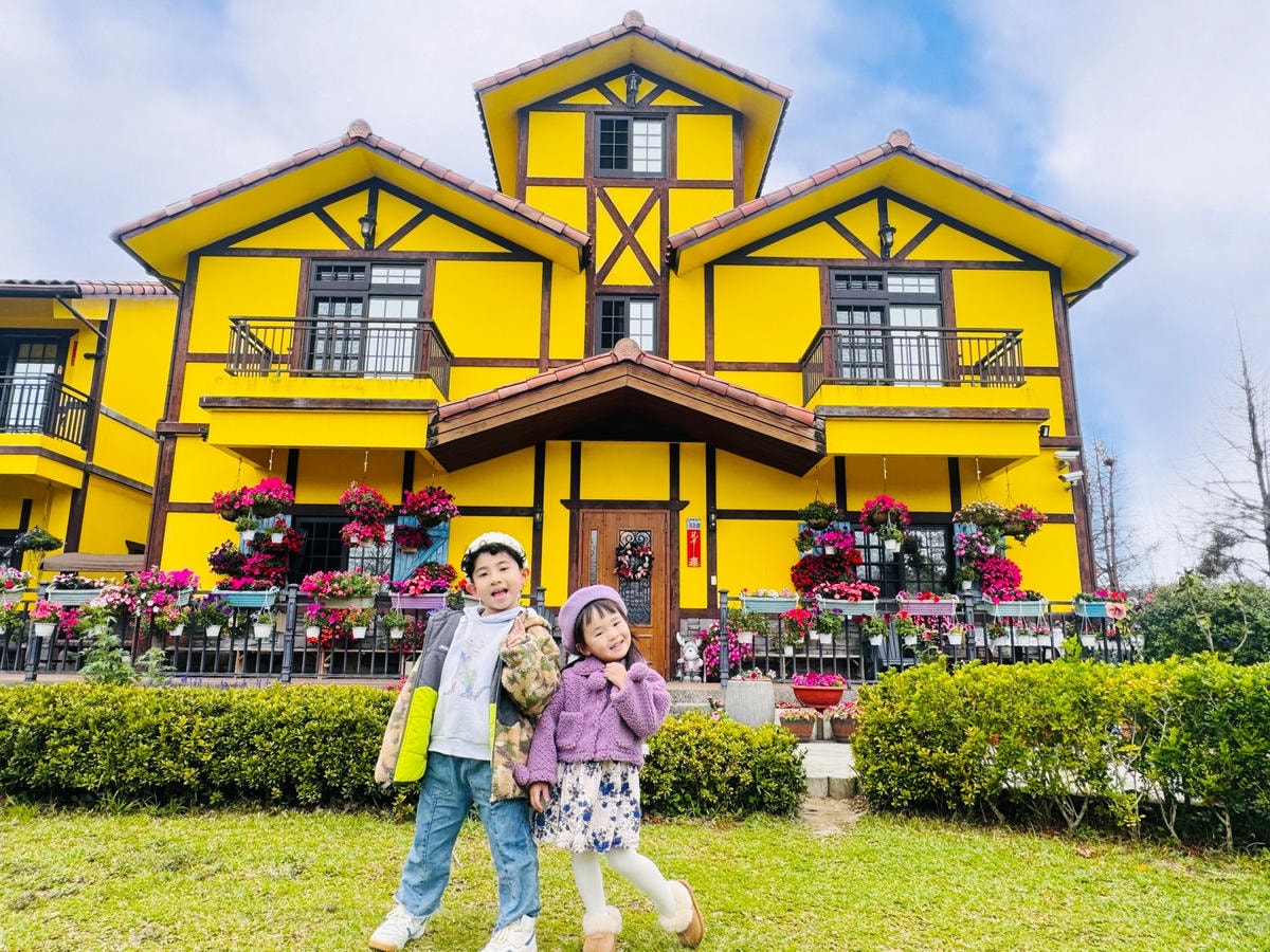 ★桃園●大溪*一秒到南法偽出國『黃色小屋 咖啡莊園』,亮眼的 ★桃園●大溪*一秒到南法偽出國『黃色小屋 咖啡莊園』,亮眼的