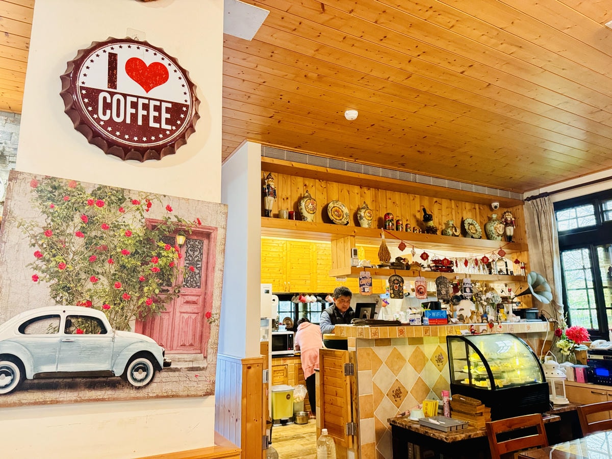 ★桃園●大溪*一秒到南法偽出國『黃色小屋 咖啡莊園』,亮眼的 ★桃園●大溪*一秒到南法偽出國『黃色小屋 咖啡莊園』,亮眼的