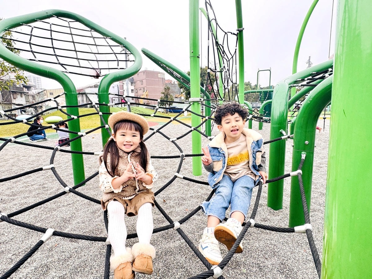 ★桃園●八德*一秒闖入童話故事裡『傑克冒險公園』,大型葉子藤 ★桃園●八德*一秒闖入童話故事裡『傑克冒險公園』,大型葉子藤