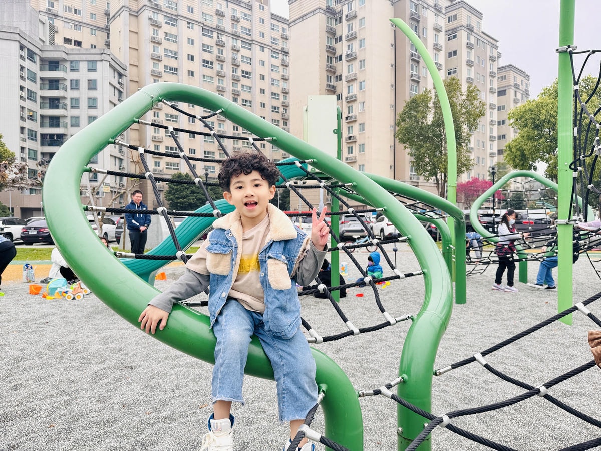 ★桃園●八德*一秒闖入童話故事裡『傑克冒險公園』,大型葉子藤 ★桃園●八德*一秒闖入童話故事裡『傑克冒險公園』,大型葉子藤