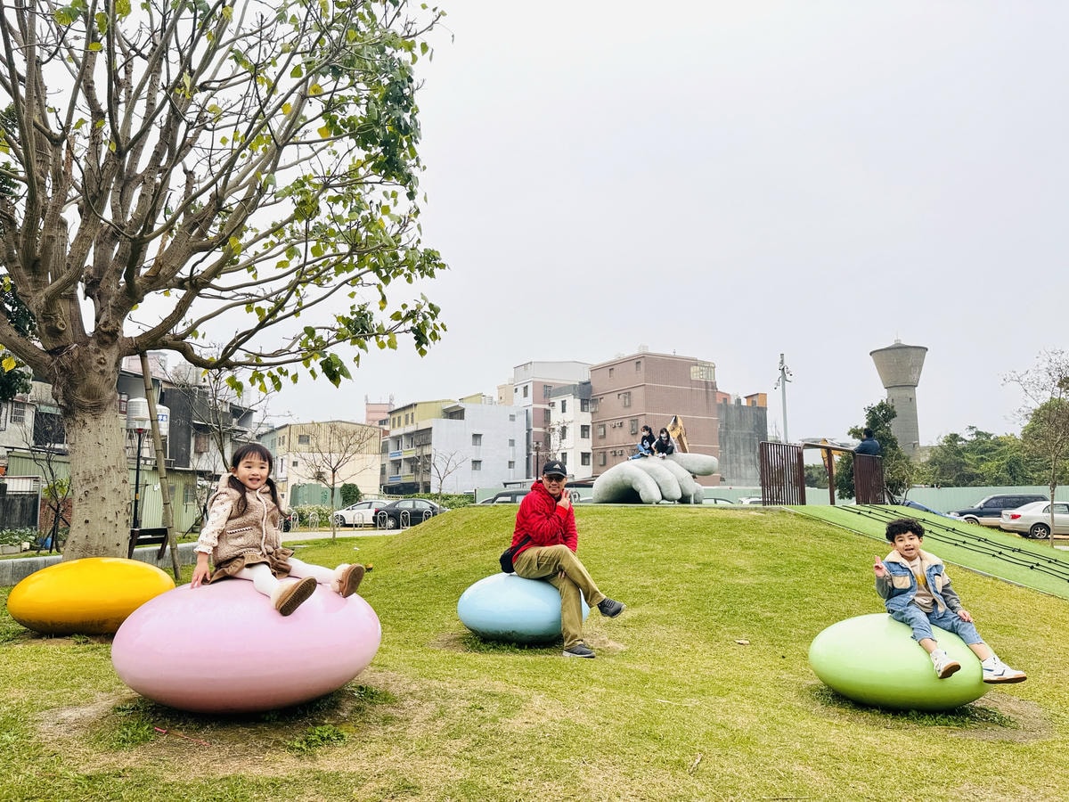 ★桃園●八德*一秒闖入童話故事裡『傑克冒險公園』,大型葉子藤 ★桃園●八德*一秒闖入童話故事裡『傑克冒險公園』,大型葉子藤