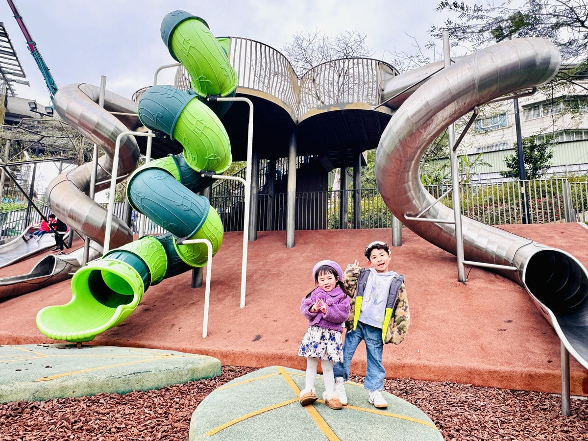 ★新北●鶯歌*最美拍的『鶯歌永吉公園』,擁有雙色櫻花、炮仗花 ★新北●鶯歌*最美拍的『鶯歌永吉公園』,擁有雙色櫻花、炮仗花