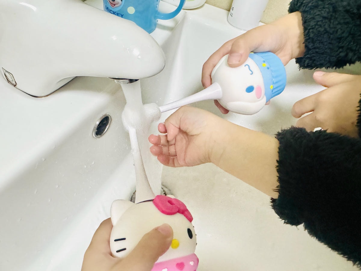 ★好物推薦★ NETTEC--U型兒童電動牙刷(KITTY ★好物推薦★ NETTEC--U型兒童電動牙刷(KITTY