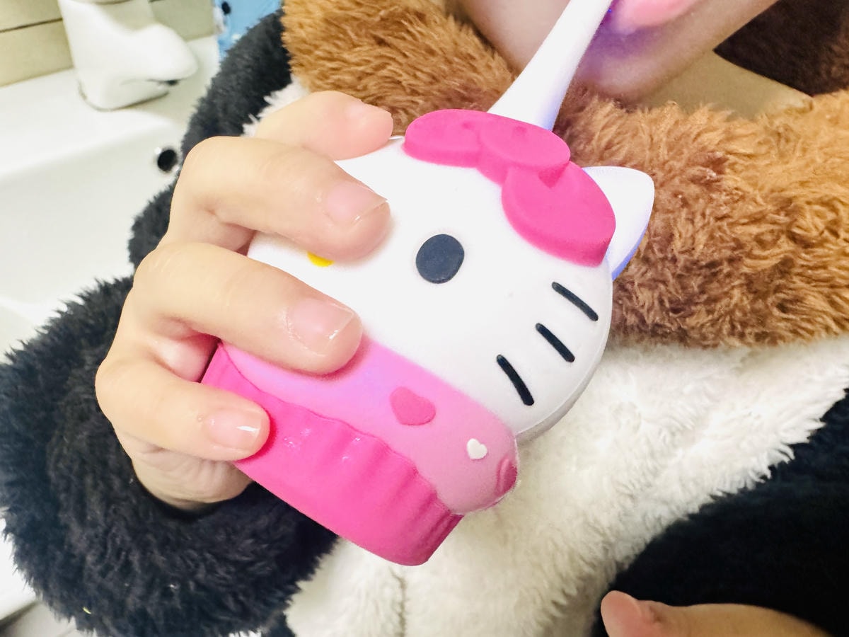 ★好物推薦★ NETTEC--U型兒童電動牙刷(KITTY ★好物推薦★ NETTEC--U型兒童電動牙刷(KITTY