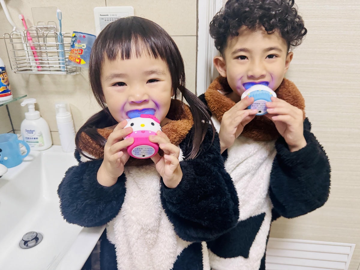 ★好物推薦★ NETTEC--U型兒童電動牙刷(KITTY ★好物推薦★ NETTEC--U型兒童電動牙刷(KITTY