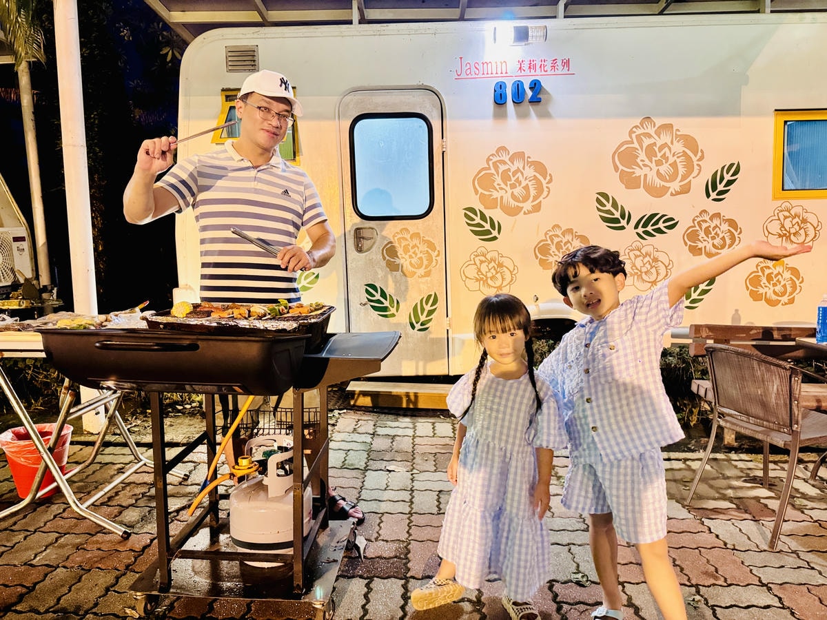 ★嘉義露營住宿推薦★『詩情花園渡假村』一泊二食豪華露營車只要 ★嘉義露營住宿推薦★『詩情花園渡假村』一泊二食豪華露營車只要