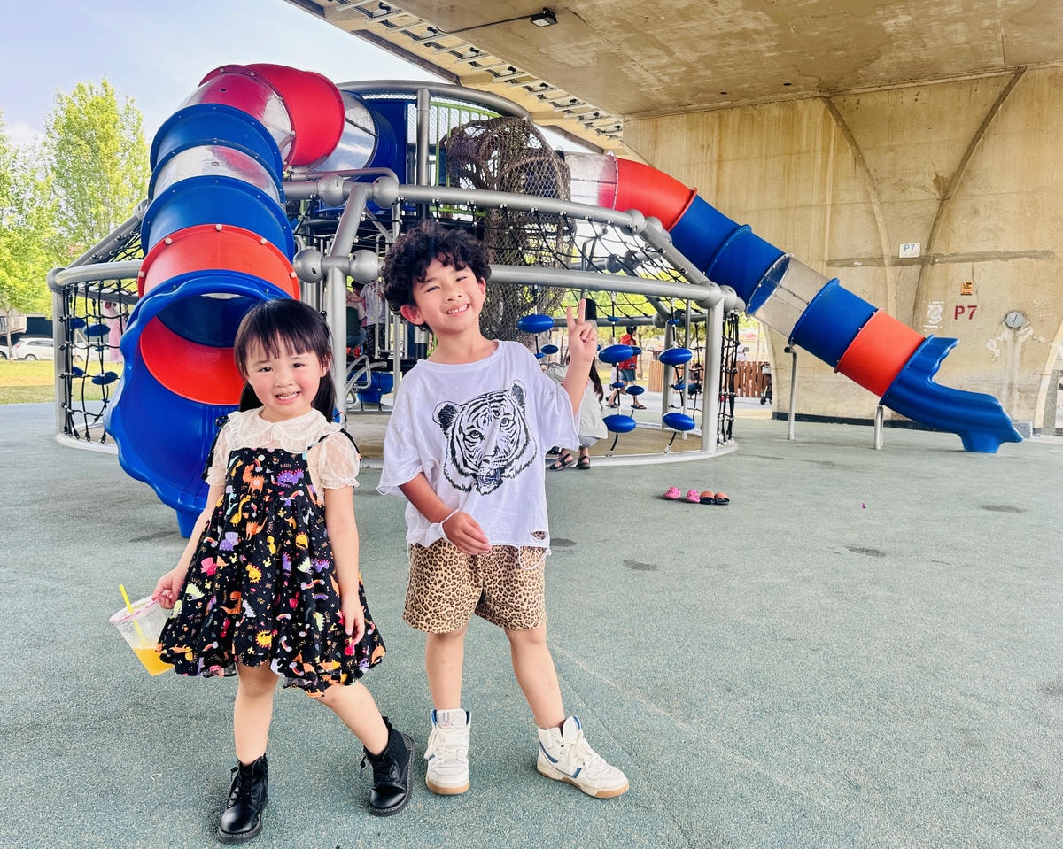 ★嘉義親子住宿推薦★『里亞行旅』房間就是歡樂遊戲場，帳篷、溜