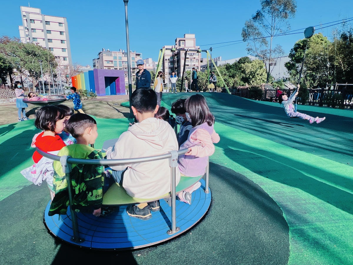 ★桃園●龜山大華親子館*車控必收藏的免費景點~室內外都好好玩 ★桃園●龜山大華親子館*車控必收藏的免費景點~室內外都好好玩