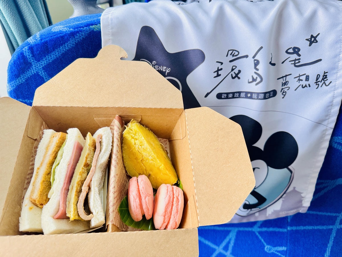 ★環島之星夢想號--迪士尼列車★ 全台最夢幻台鐵列車,環島一 ★環島之星夢想號--迪士尼列車★ 全台最夢幻台鐵列車,環島一