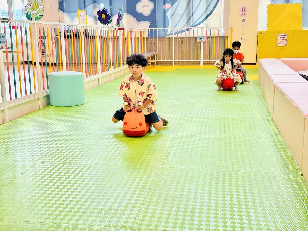 ★基隆親子景點推薦★七堵室內兒童樂園,完全免費的超讚遊戲空間 ★基隆親子景點推薦★七堵室內兒童樂園,完全免費的超讚遊戲空間