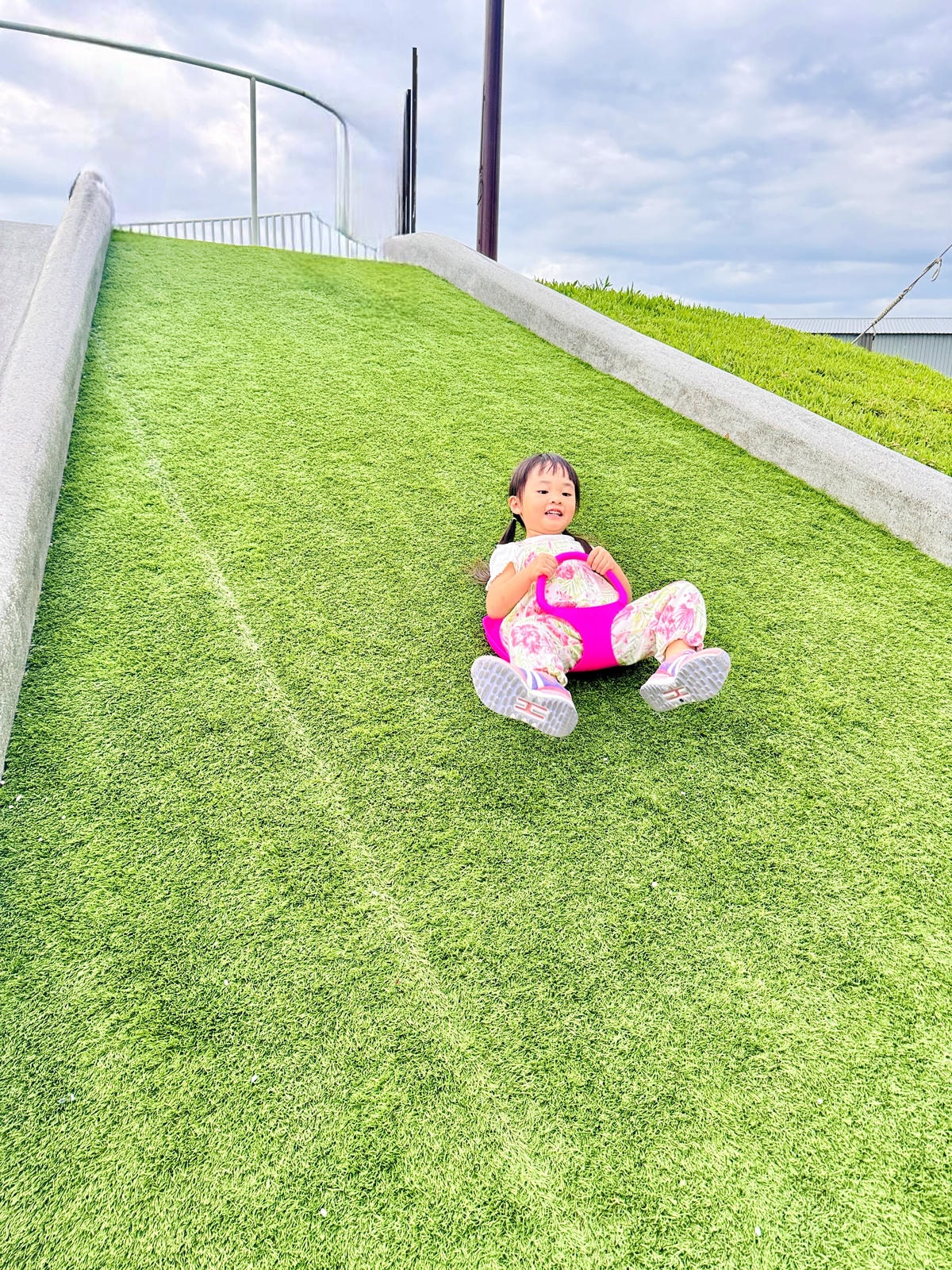 ★桃園親子景點推薦★蘆竹最新特色遊戲場『新龍公園』,磨石子滑 ★桃園親子景點推薦★蘆竹最新特色遊戲場『新龍公園』,磨石子滑