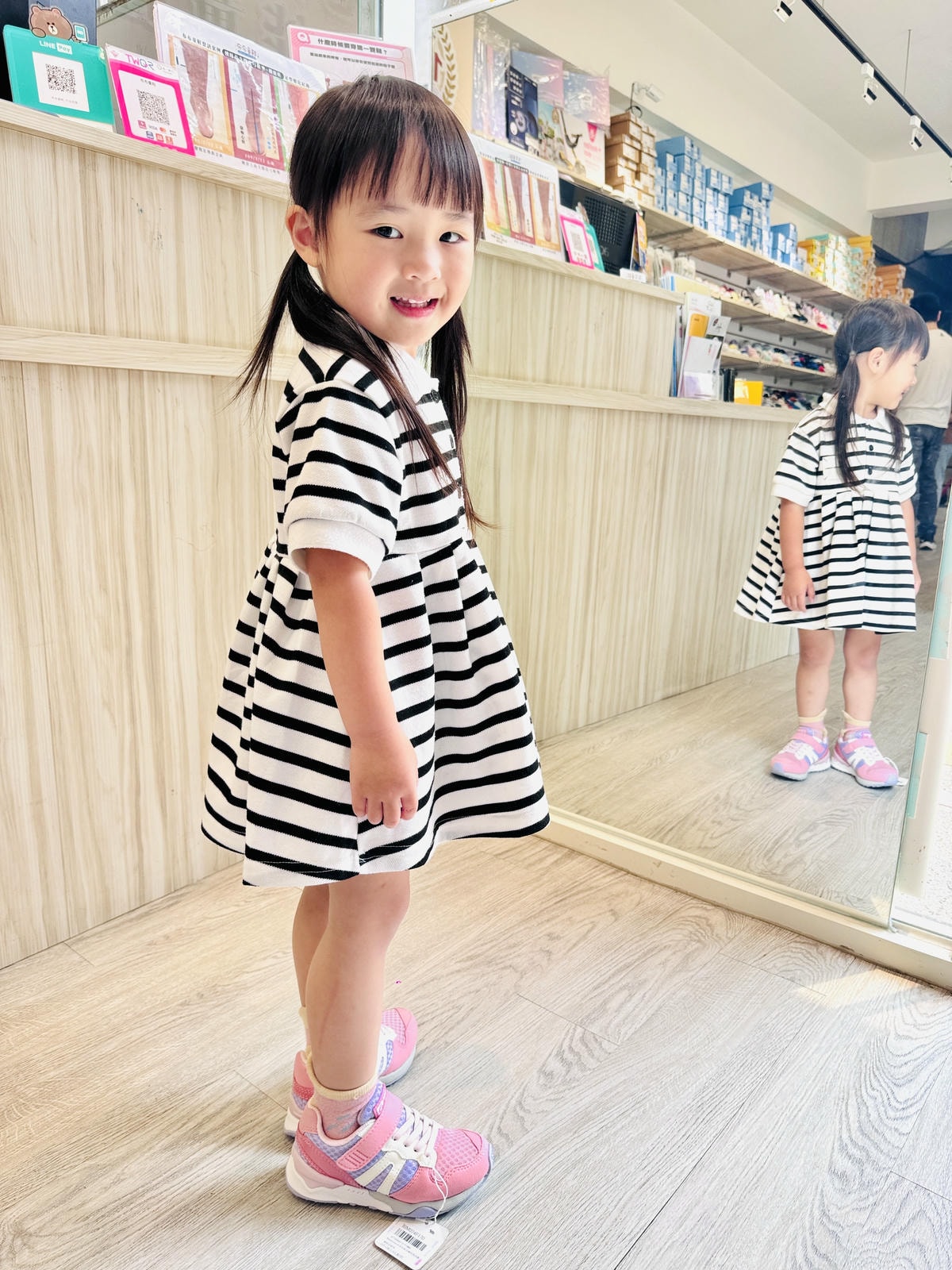 ★童鞋推薦★0~12歲鞋款最多最齊全的童鞋店『布布童鞋』,由 ★童鞋推薦★0~12歲鞋款最多最齊全的童鞋店『布布童鞋』,由