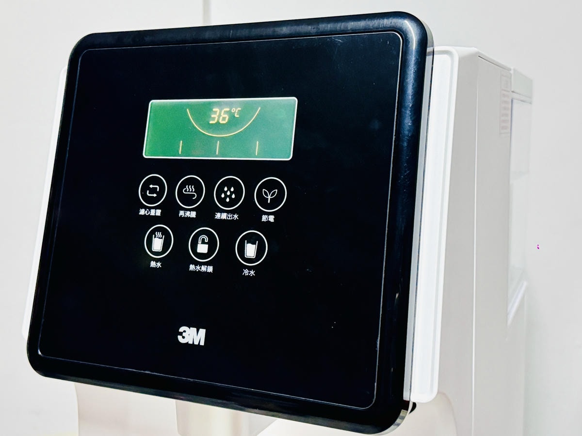 ★好物推薦★3M 4.5L免安裝三道式濾淨冷熱飲水機 L22 ★好物推薦★3M 4.5L免安裝三道式濾淨冷熱飲水機 L22