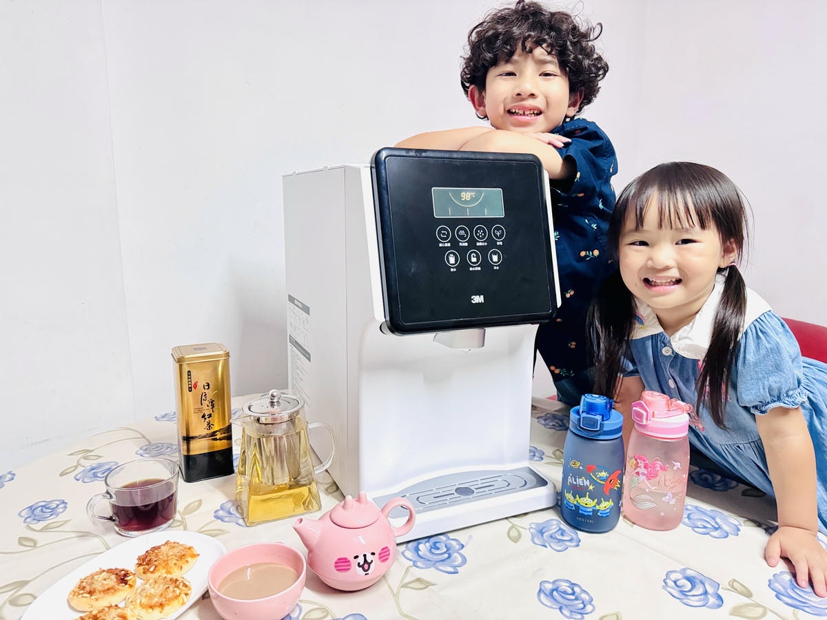 ★好物推薦★3M 4.5L免安裝三道式濾淨冷熱飲水機 L22 ★好物推薦★3M 4.5L免安裝三道式濾淨冷熱飲水機 L22