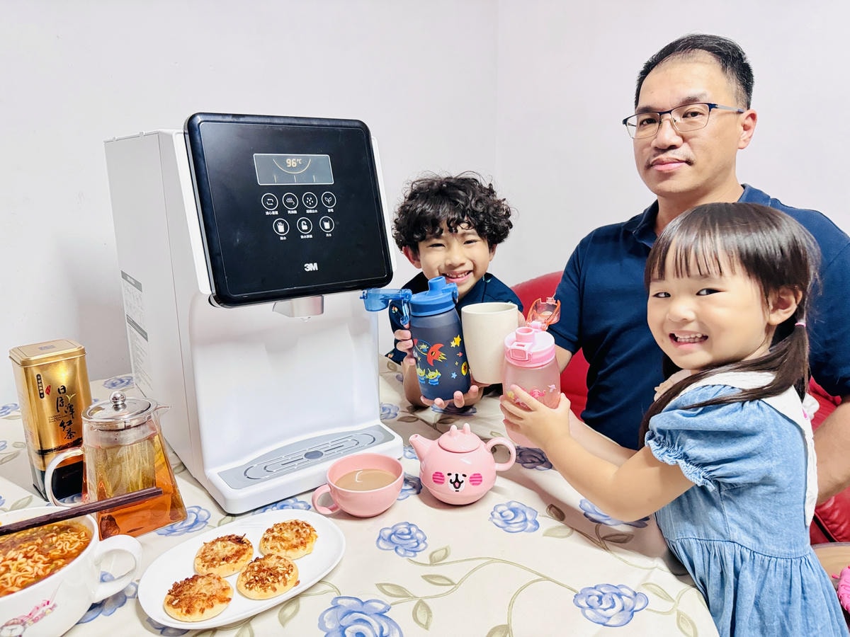 ★好物推薦★3M 4.5L免安裝三道式濾淨冷熱飲水機 L22 ★好物推薦★3M 4.5L免安裝三道式濾淨冷熱飲水機 L22