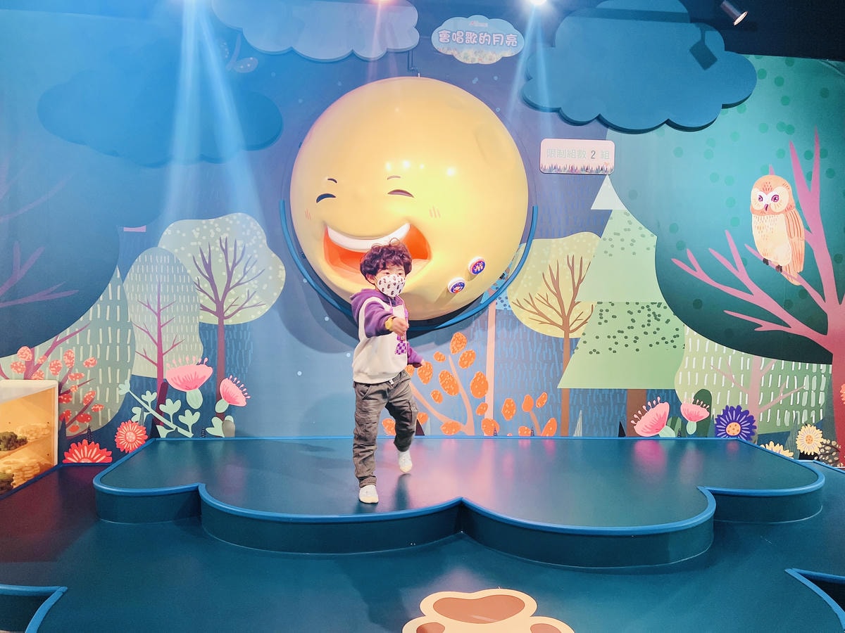 ★桃園*龜山親子館*超有設計感的琴鍵河流、唱歌月亮,免費的親 ★桃園*龜山親子館*超有設計感的琴鍵河流、唱歌月亮,免費的親