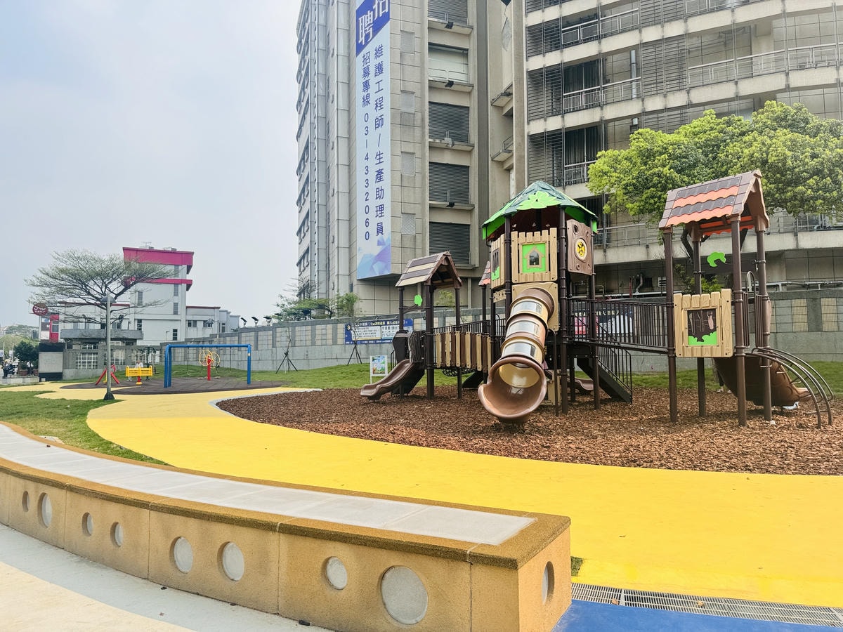 ★桃園親子景點推薦★全新的『星河親子公園』,超有質感的森林風 ★桃園親子景點推薦★全新的『星河親子公園』,超有質感的森林風