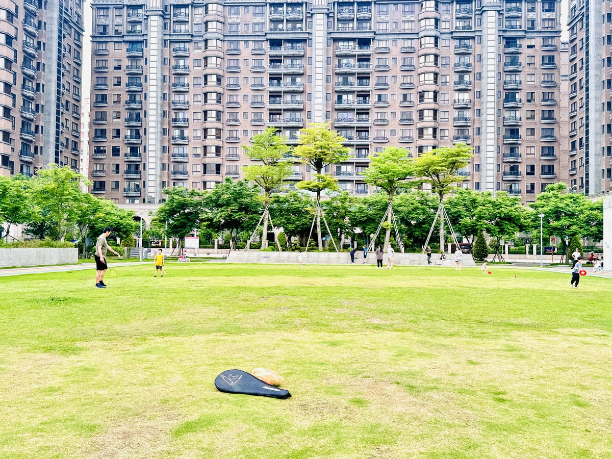 ★桃園親子景點推薦★中壢文化公園,小而巧的交通特色遊戲場, ★桃園親子景點推薦★中壢文化公園,小而巧的交通特色遊戲場,