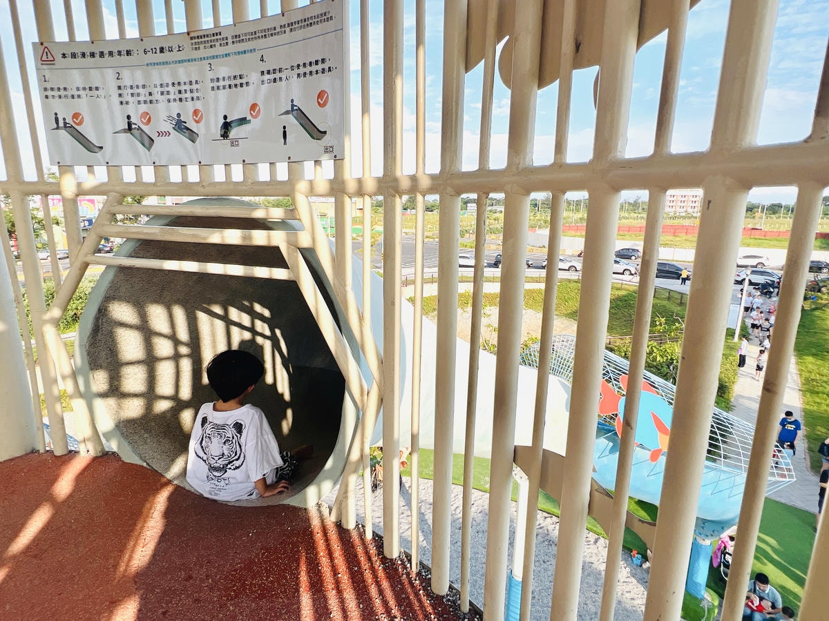 ★桃園●觀音*水之丘特色公園*來趣玩藍白色系度假風的滑水道, ★桃園●觀音*水之丘特色公園*來趣玩藍白色系度假風的滑水道,