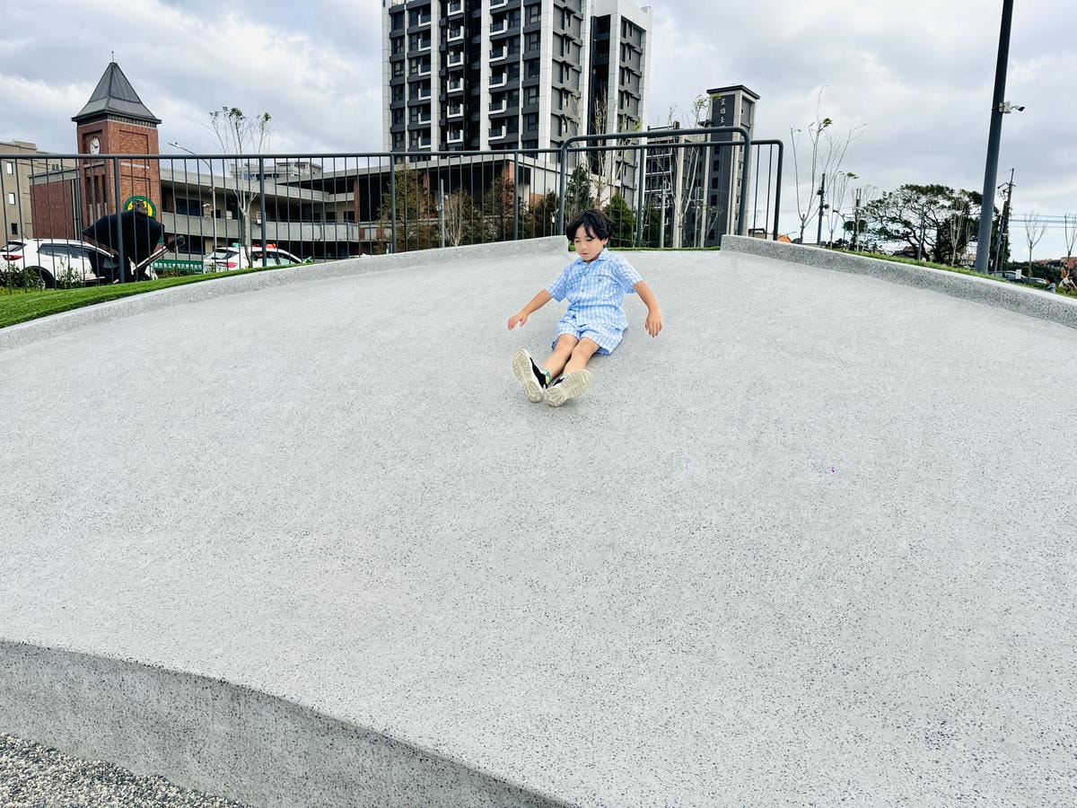 ★桃園親子景點推薦★桃園最新特色遊戲場『華興池生態埤塘公園』 ★桃園親子景點推薦★桃園最新特色遊戲場『華興池生態埤塘公園』