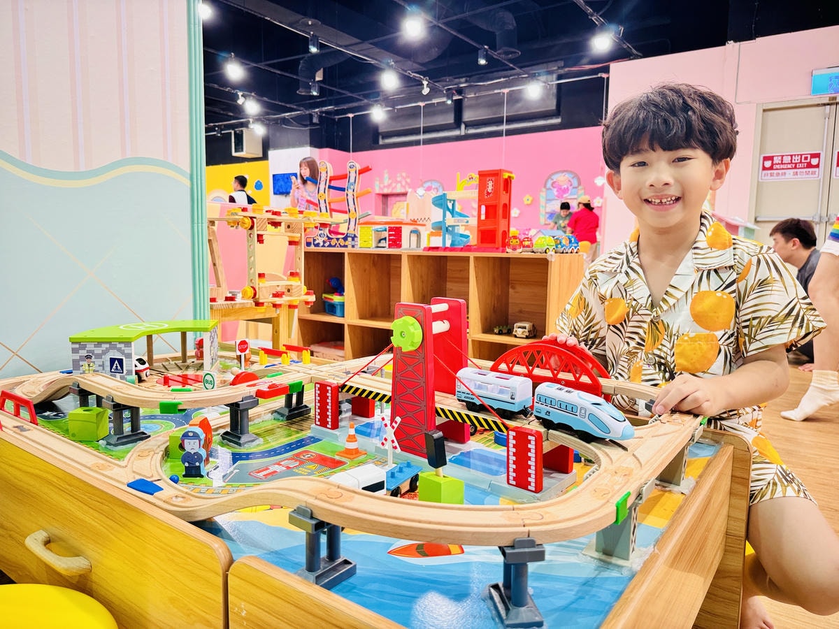 ★台北親子室內景點推薦★貝兒絲咖啡BEAR'S CAFE ★台北親子室內景點推薦★貝兒絲咖啡BEAR'S CAFE