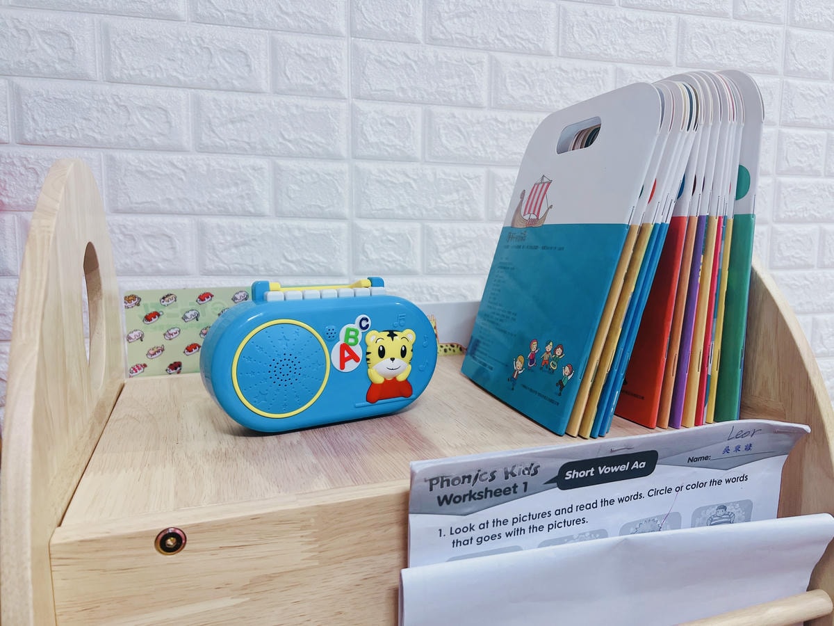 ★好物分享★ Man & Kids 無限探索旋轉書櫃,超推薦 ★好物分享★ Man & Kids 無限探索旋轉書櫃,超推薦