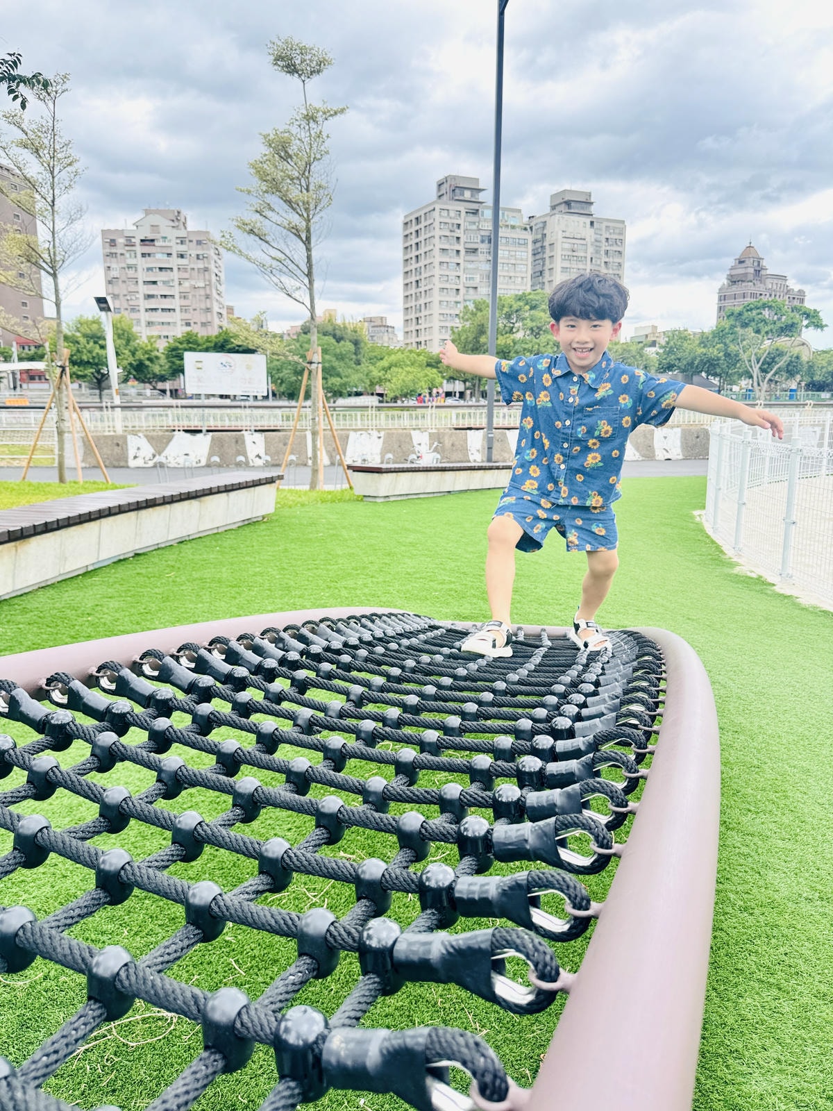 ★桃園親子景點推薦★桃園最新特色遊戲場『桃園第一河濱公園』，