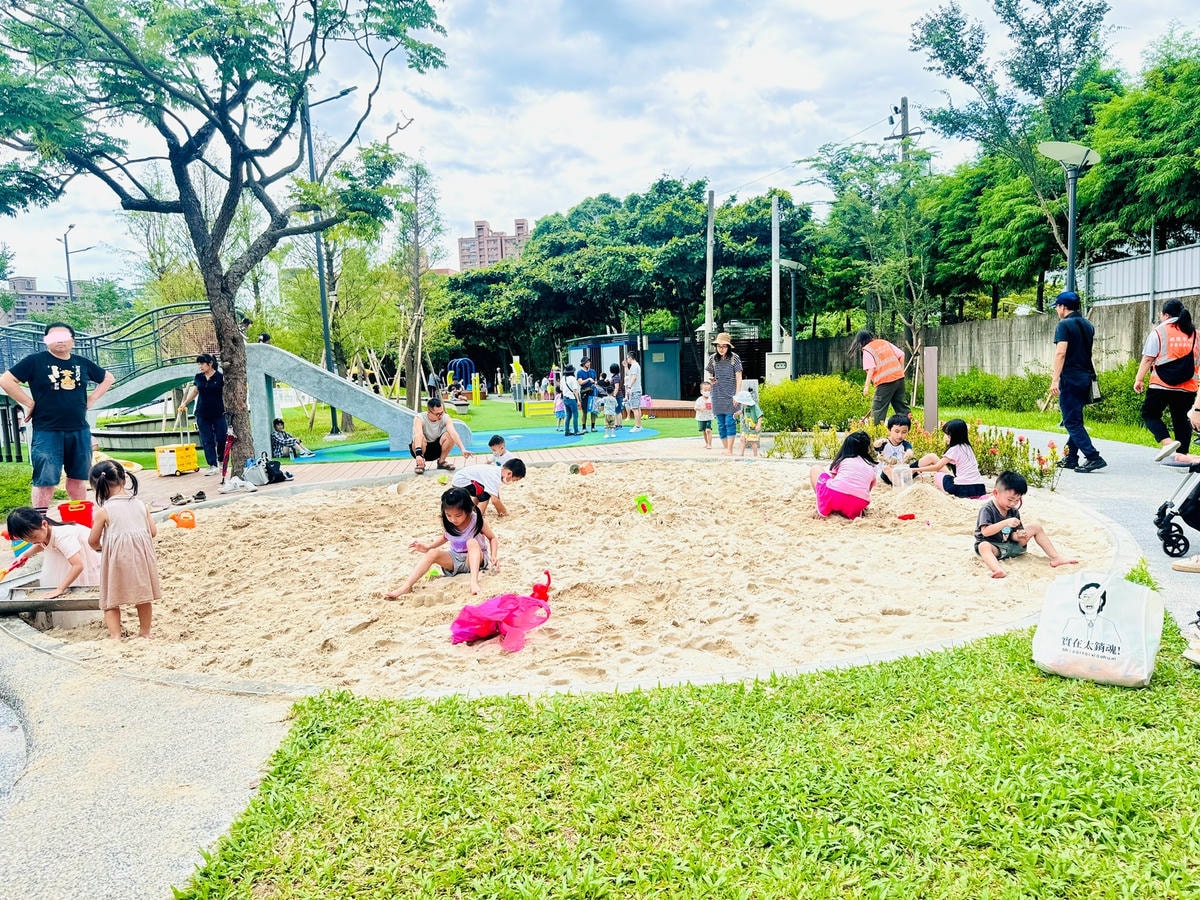 ★桃園親子景點推薦★桃園最新特色遊戲場『桃園第一河濱公園』, ★桃園親子景點推薦★桃園最新特色遊戲場『桃園第一河濱公園』,