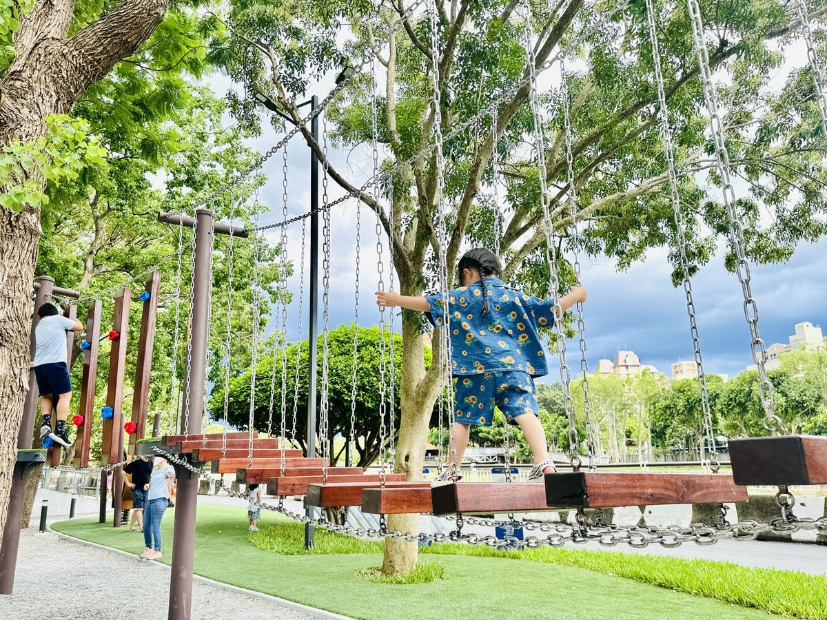 ★桃園親子景點推薦★桃園最新特色遊戲場『桃園第一河濱公園』, ★桃園親子景點推薦★桃園最新特色遊戲場『桃園第一河濱公園』,