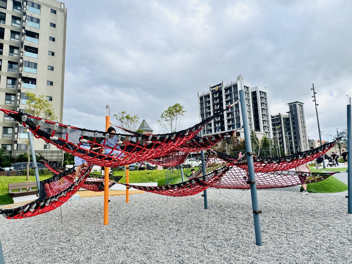 ★桃園親子景點推薦★桃園最新特色遊戲場『華興池生態埤塘公園』 ★桃園親子景點推薦★桃園最新特色遊戲場『華興池生態埤塘公園』