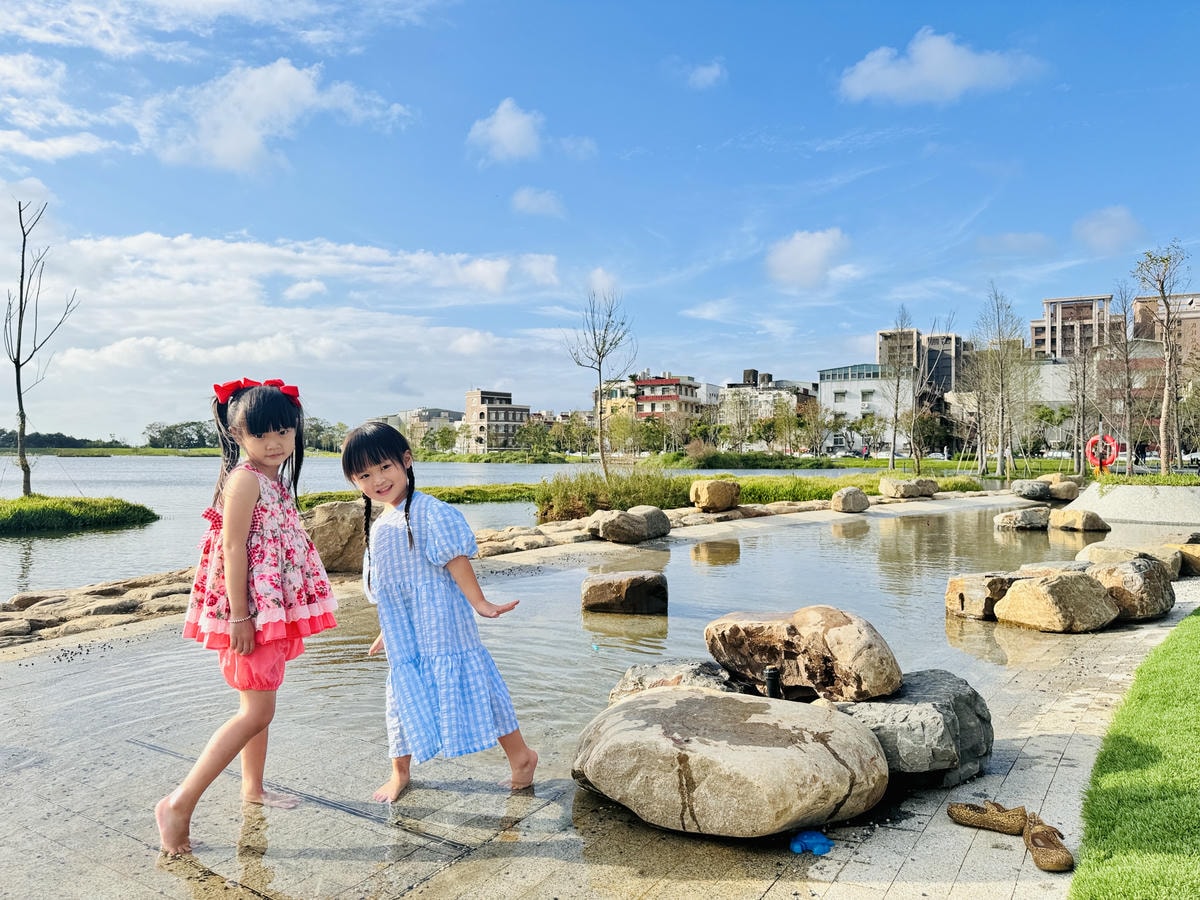 ★桃園親子景點推薦★桃園最新特色遊戲場『華興池生態埤塘公園』 ★桃園親子景點推薦★桃園最新特色遊戲場『華興池生態埤塘公園』