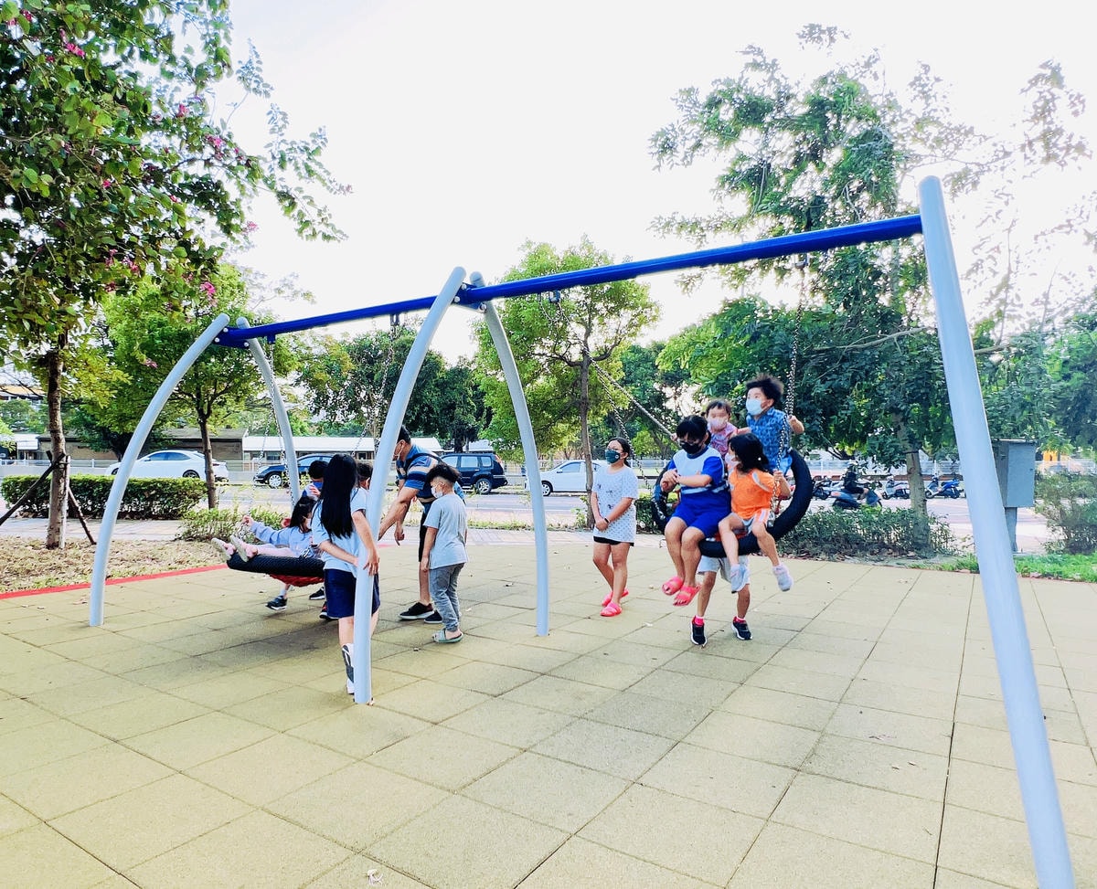 ★苗栗●頭份*音樂公園*七公尺高的薩克斯風特色公園,好玩又放 ★苗栗●頭份*音樂公園*七公尺高的薩克斯風特色公園,好玩又放