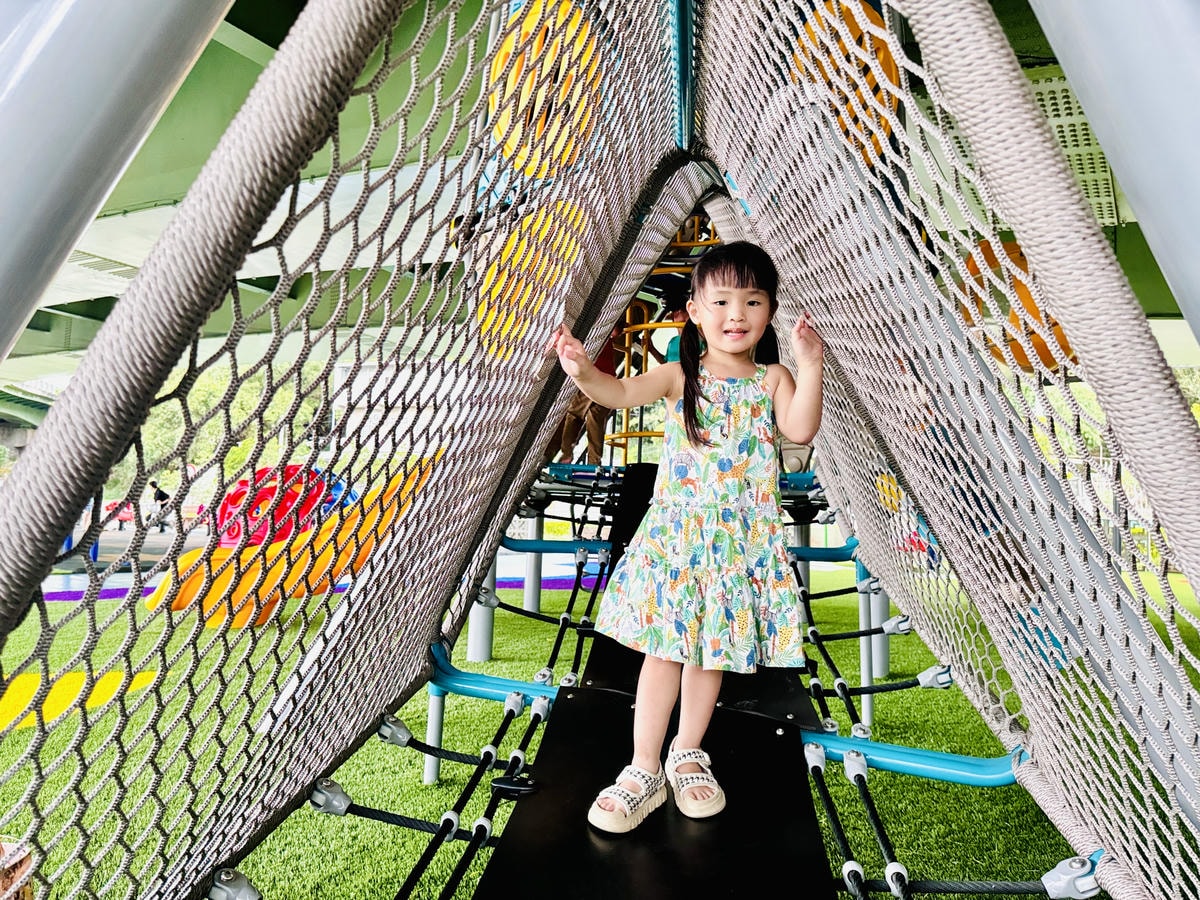 ★苗栗親子景點推薦★超好玩『頭份滑步車公園』全新大改造,S型 ★苗栗親子景點推薦★超好玩『頭份滑步車公園』全新大改造,S型