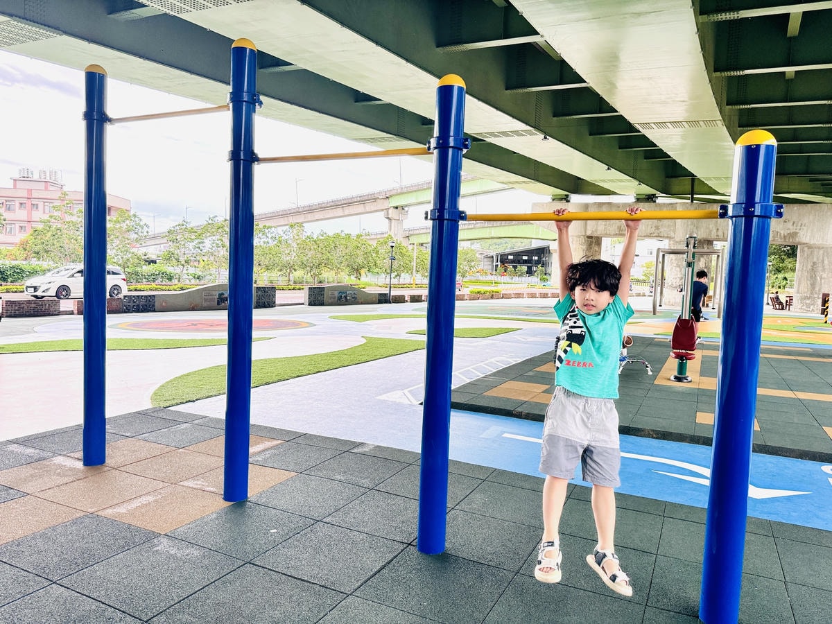★苗栗親子景點推薦★超好玩『頭份滑步車公園』全新大改造,S型 ★苗栗親子景點推薦★超好玩『頭份滑步車公園』全新大改造,S型