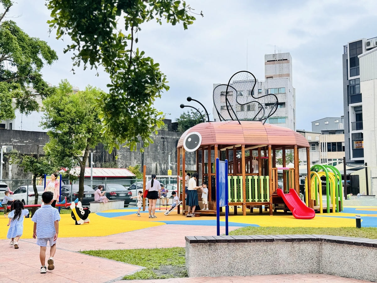 ★宜蘭親子景點推薦★宜蘭神農公園2.0全新超萌登場,蜜蜂主題 ★宜蘭親子景點推薦★宜蘭神農公園2.0全新超萌登場,蜜蜂主題