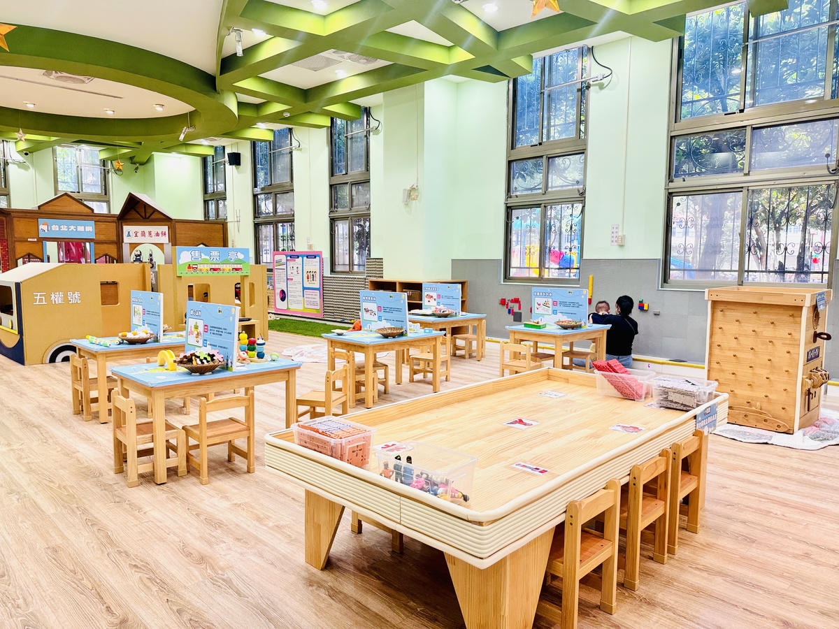 ★桃園親子景點推薦★以車車為主題的『中壢五權親子館』,超擬真 ★桃園親子景點推薦★以車車為主題的『中壢五權親子館』,超擬真