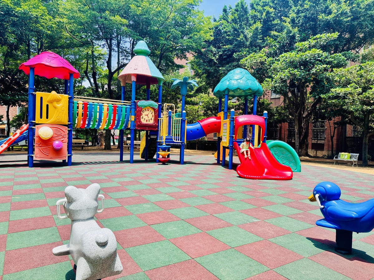 ★桃園親子景點推薦★以車車為主題的『中壢五權親子館』,超擬真 ★桃園親子景點推薦★以車車為主題的『中壢五權親子館』,超擬真