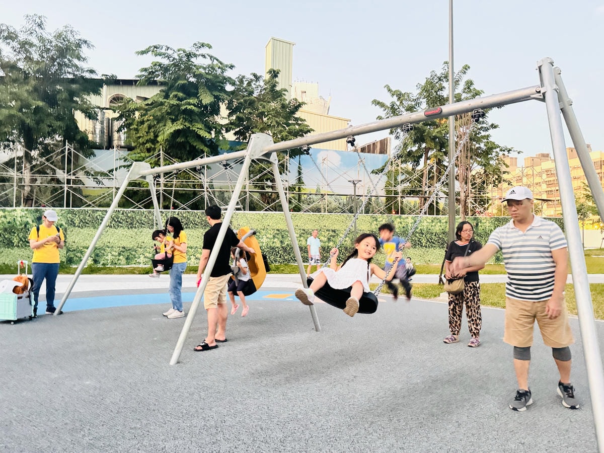 ★台中親子景點推薦★台中最新特色遊戲場『豬事圓滿公園』,全台 ★台中親子景點推薦★台中最新特色遊戲場『豬事圓滿公園』,全台