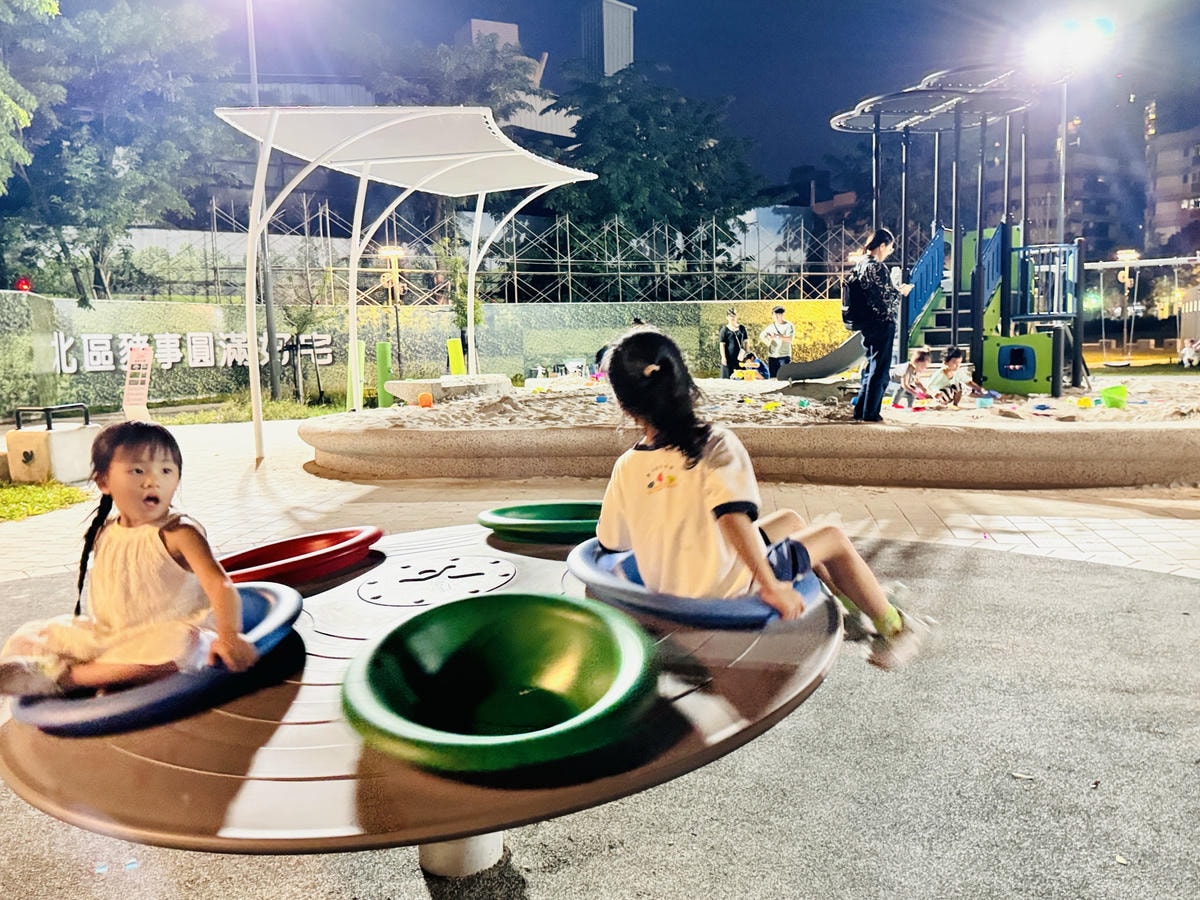 ★台中親子景點推薦★台中最新特色遊戲場『豬事圓滿公園』,全台 ★台中親子景點推薦★台中最新特色遊戲場『豬事圓滿公園』,全台
