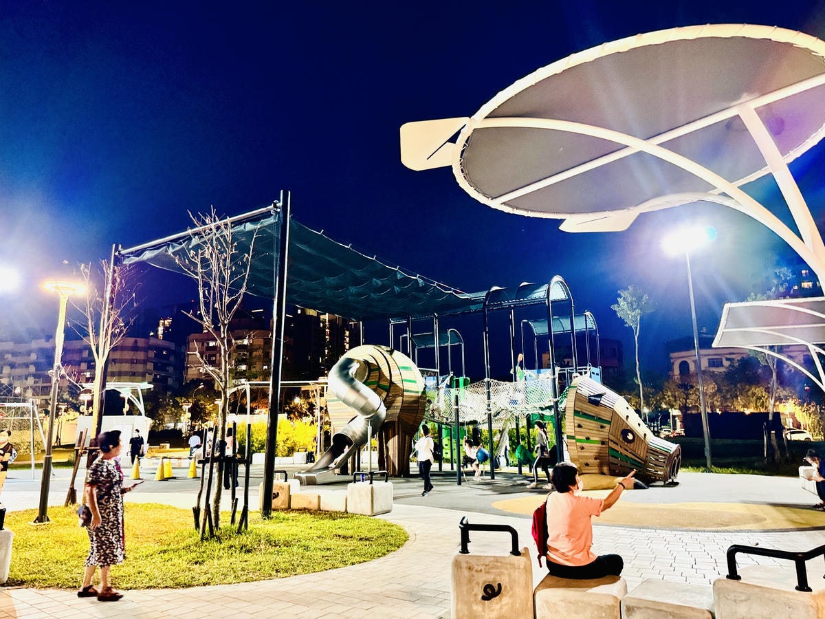 ★台中親子景點推薦★台中最新特色遊戲場『豬事圓滿公園』,全台 ★台中親子景點推薦★台中最新特色遊戲場『豬事圓滿公園』,全台