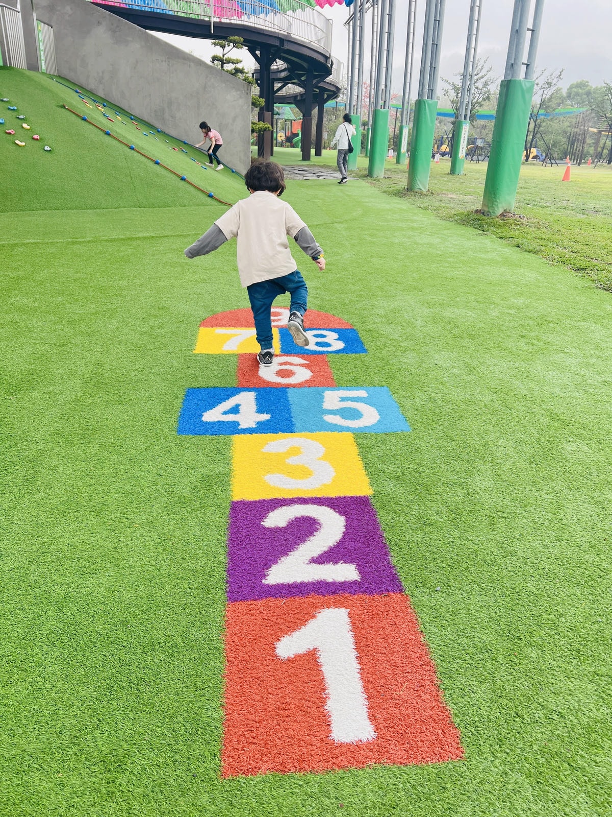 ★南投景點推薦★超美的名間親子生態園區,大面積的彩色遮陽、環 ★南投景點推薦★超美的名間親子生態園區,大面積的彩色遮陽、環