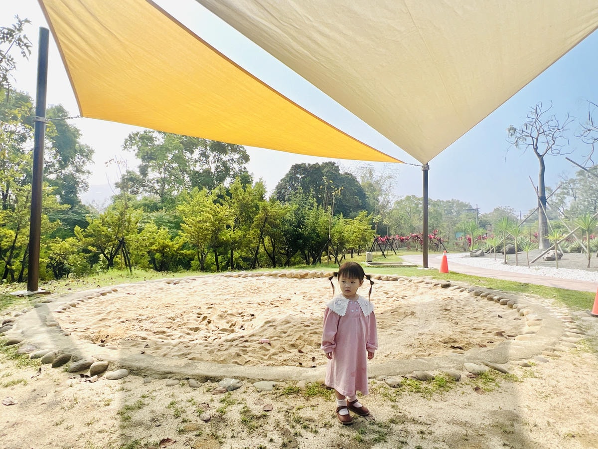 ★南投景點推薦★超美的名間親子生態園區,大面積的彩色遮陽、環 ★南投景點推薦★超美的名間親子生態園區,大面積的彩色遮陽、環