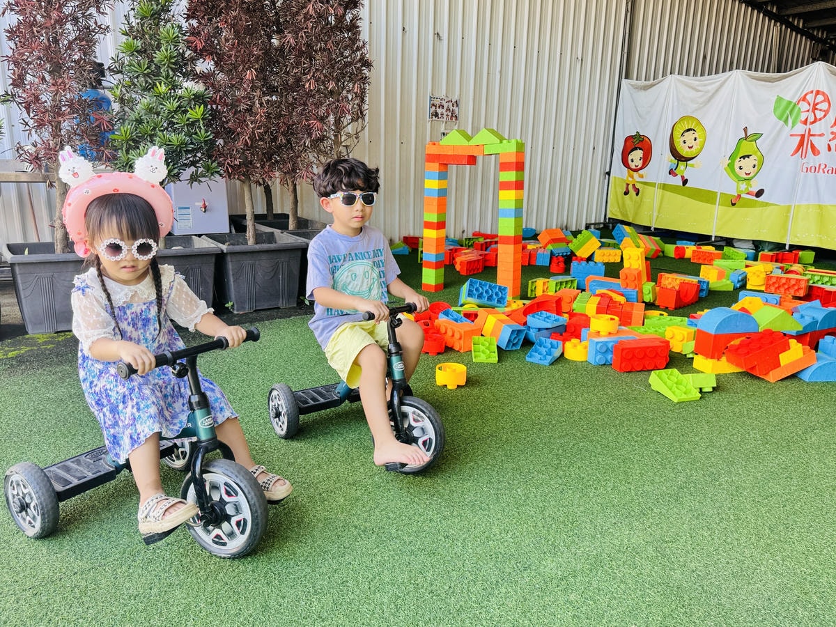 ★嘉義親子景點推薦★可愛繽紛的『果然茶香觀光園區』,騎車車、 ★嘉義親子景點推薦★可愛繽紛的『果然茶香觀光園區』,騎車車、