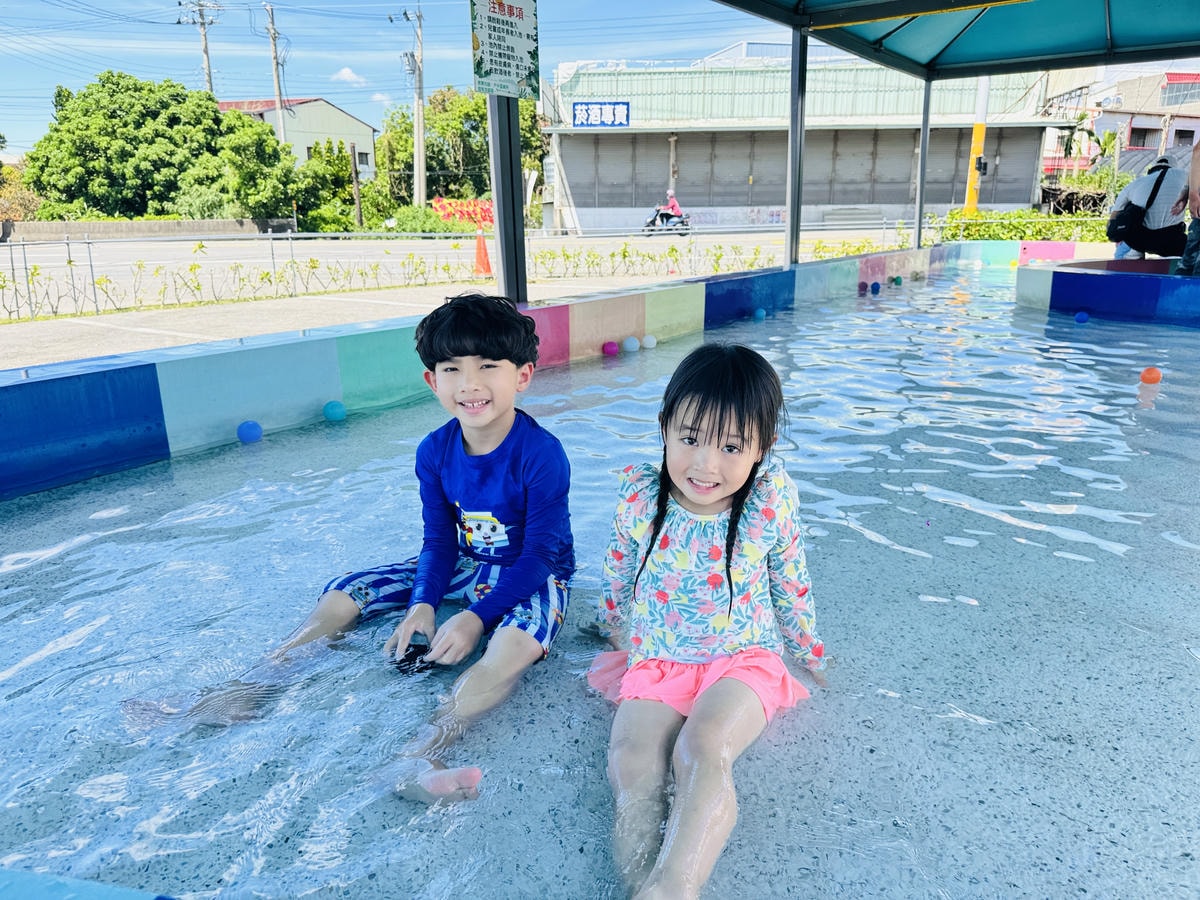 ★嘉義親子景點推薦★可愛繽紛的『果然茶香觀光園區』,騎車車、 ★嘉義親子景點推薦★可愛繽紛的『果然茶香觀光園區』,騎車車、